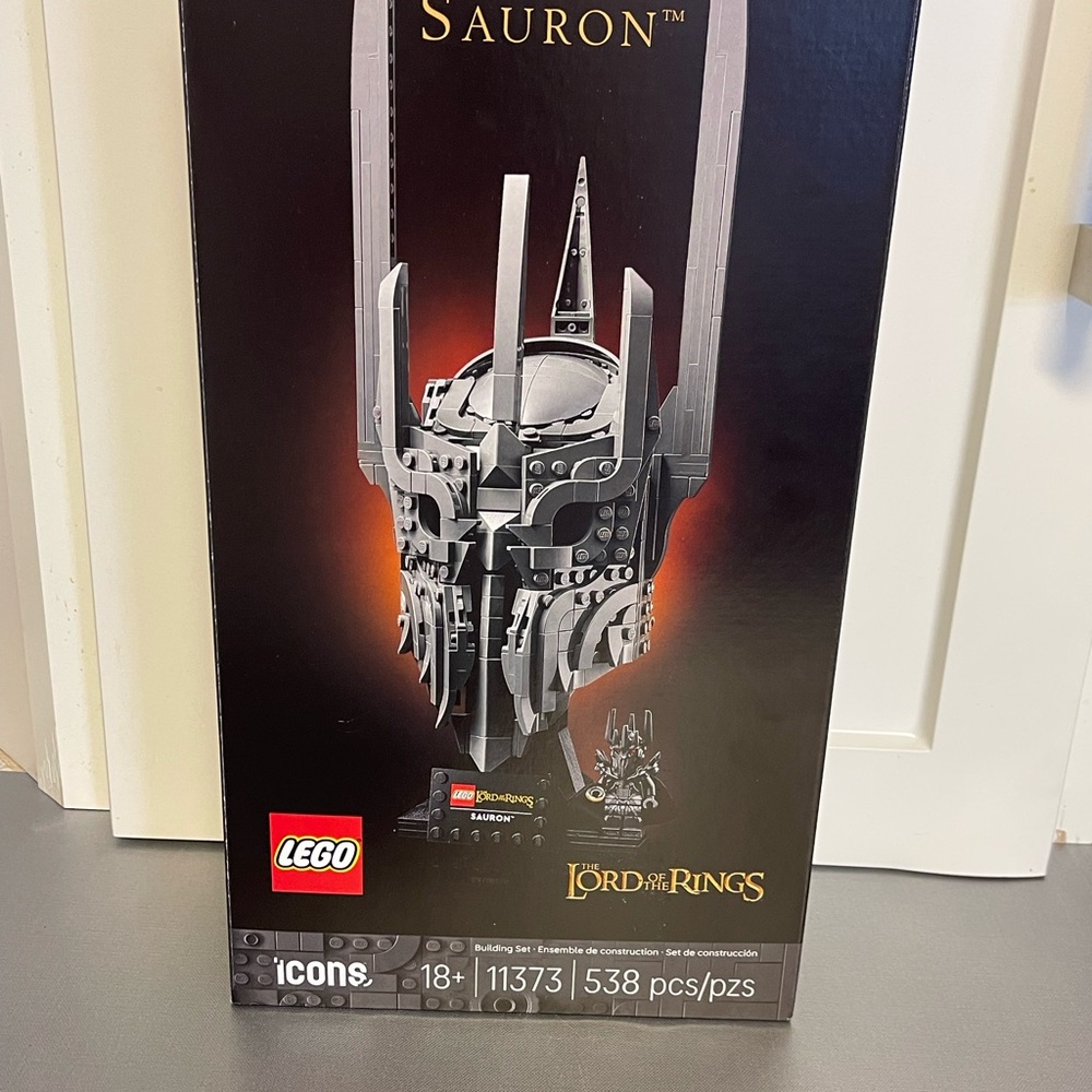 LEGO Sauron Helmet Lords of the Rings  in Black/Gray 11373 538Pcs 18+ NIB Sealed